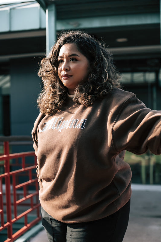 Ampilfied Sweatshirt Filipina Classic Crewneck